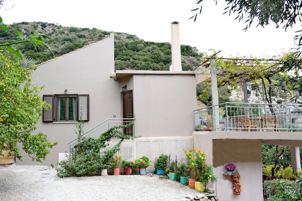 Villa Portreto Kambanos Exteriör bild